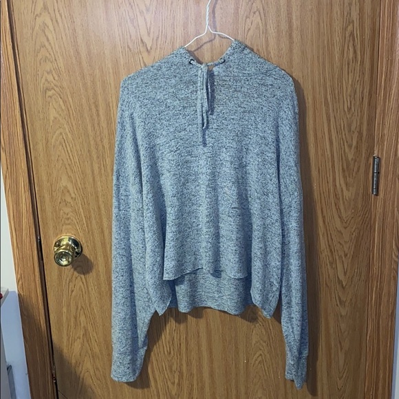 Cropped Hoodie - Picture 1 of 3